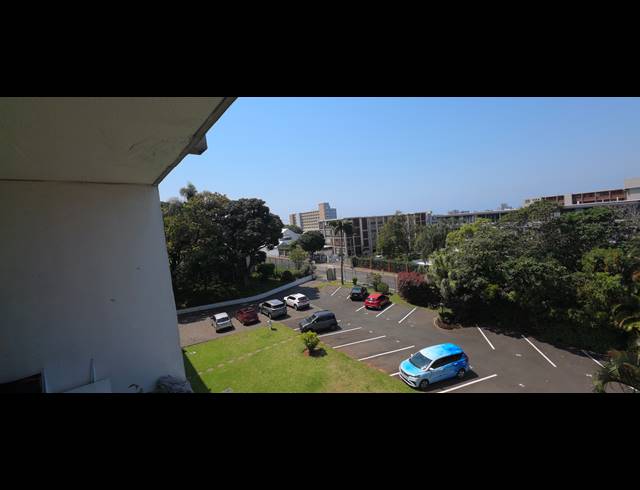 2 BEDROOM APARTMENT FOR SALE IN ESSENWOOD